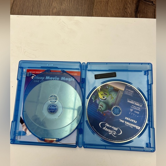 MONDTERS INC DVD MOVIE ,POWER RANGERS DVD NEW UNOPENED ,THE SECRET LIFE OF PETS - Picture 5 of 6